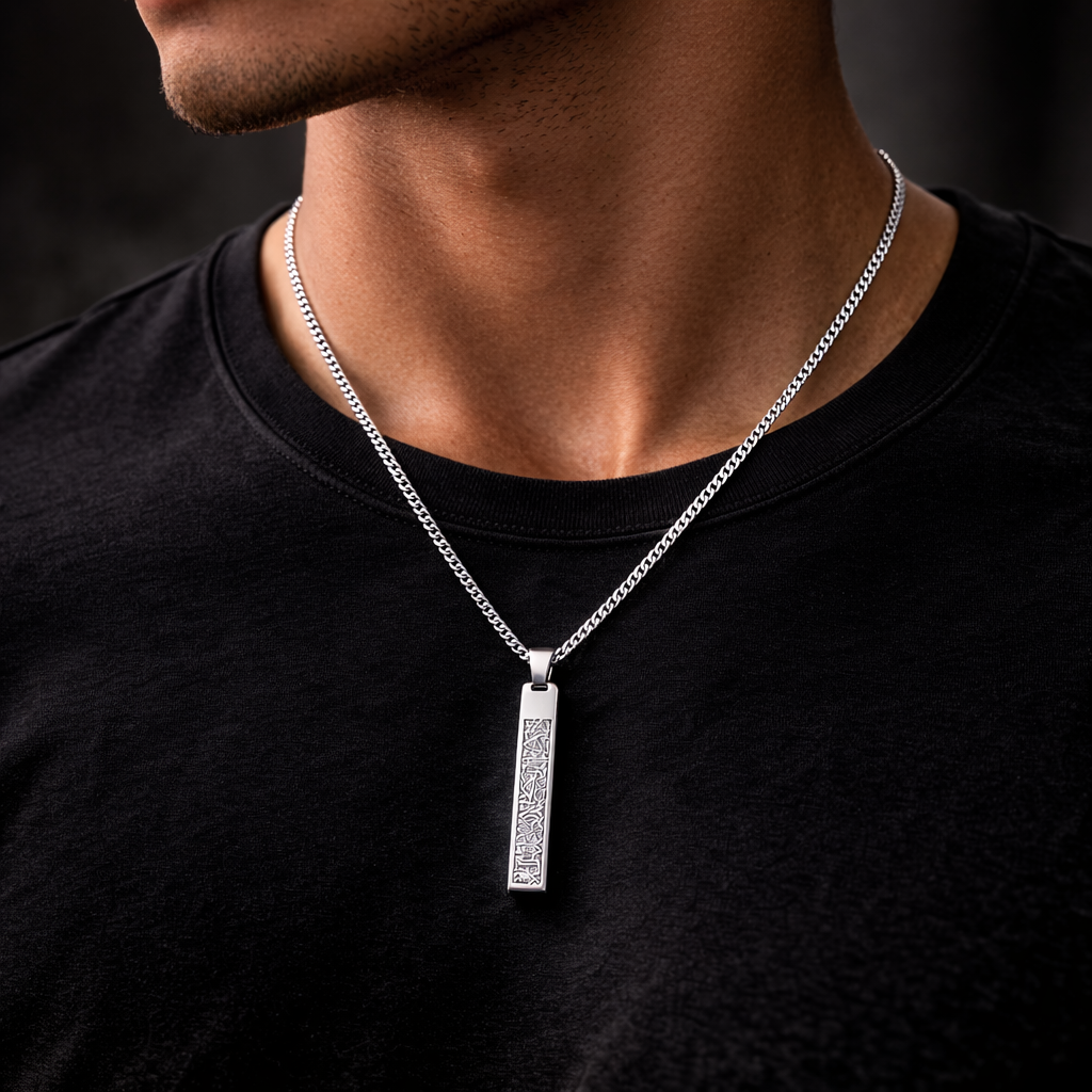 Collier Barre Gravée